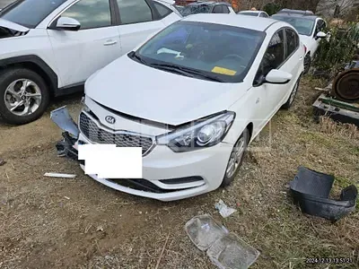 Photo 1 of 7: 2015 Kia K5 — Korean insurance auction