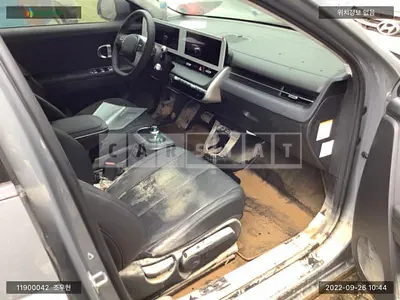 Photo 1 of 3: 2022 Hyundai Ionic 5, VIN KMHKN81AFNU111437 — Korean insurance auction