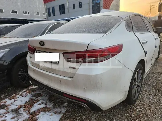 Photo 2 of 6: 2016 Kia K5, VIN KNAGW412BGA012722 — Korean insurance auction