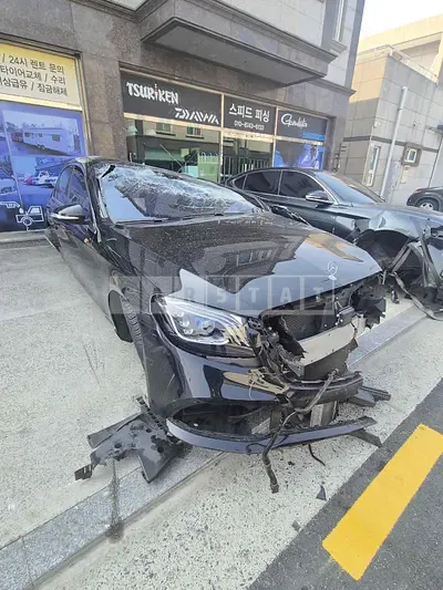 Photo 1 of 25: 2020 Mercedes-Benz S 560 4Matic, VIN W1KUG8GB4LA566587 — Korean insurance auction