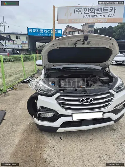 Photo 1 of 11: 2017 Hyundai Santa Fe, VIN KMHSW81UBJU773087 — Korean insurance auction