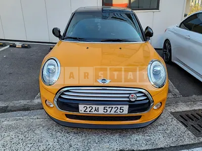 Photo 1 of 11: 2015 MINI Cooper D Five-Door, VIN WMWXT3106F2B73301 — Korean insurance auction