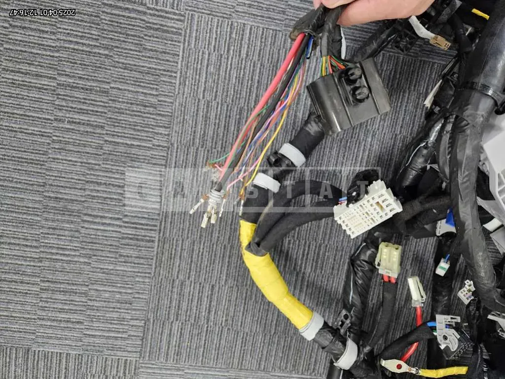 Photo 2 of 5: 2024 Genesis (parts) G90 Floor Wiring — Korean insurance auction