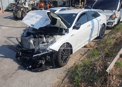 Photo 1 of 14: 2020 Kia K5, VIN KNAG6412BLA076402 — Korean insurance auction