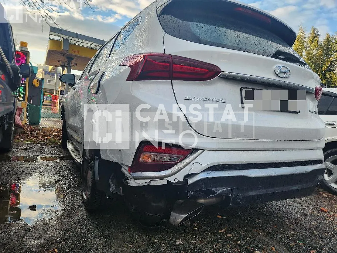 Photo 2 of 10: 2018 Hyundai Santa Fe 2.2 (4WD) — Korean insurance auction
