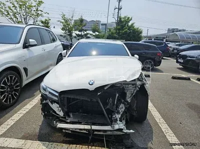 Photo 1 of 10: 2022 BMW 530i — Korean insurance auction