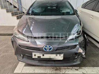 Photo 1 of 16: 2019 Toyota Prius, VIN JTDKARFU5K3090042 — Korean insurance auction