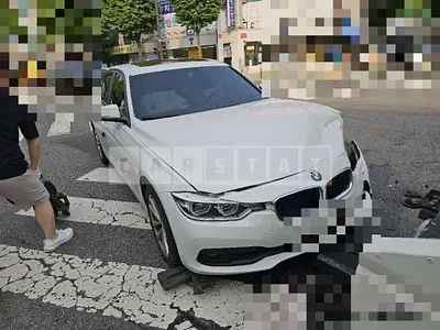 Photo 1 of 8: 2017 BMW 320d — Korean insurance auction