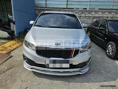 Photo 1 of 31: 2014 Kia Carnival — Korean insurance auction