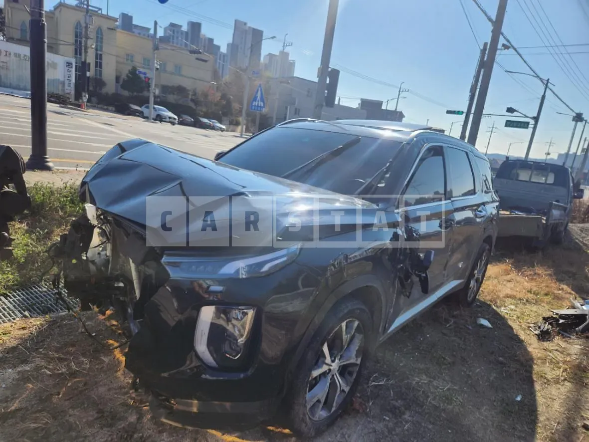Photo 2 of 10: 2020 Hyundai Palisade 2.2, VIN KMHR381ABLU082643 — Korean insurance auction