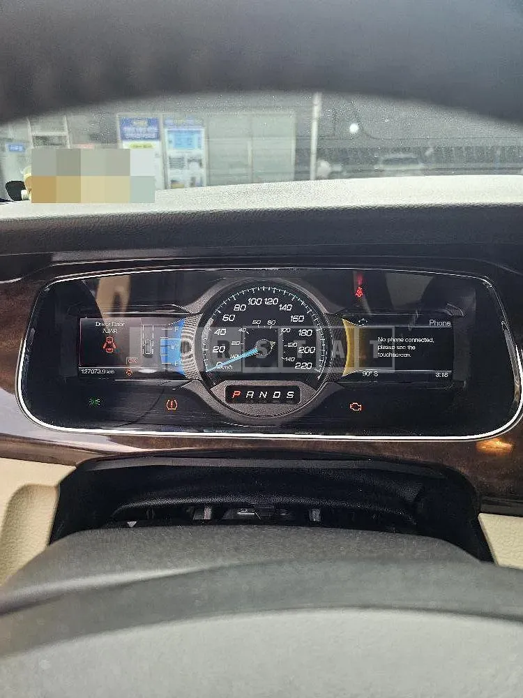 Photo 2 of 18: 2015 Ford Taurus — Korean insurance auction