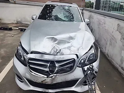 Photo 1 of 18: 2015 Mercedes-Benz E220 BlueTec, VIN WDDHF0AB3GB273228 — Korean insurance auction