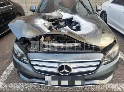 Photo 1 of 10: 2017 Mercedes-Benz E220 d 4Matic — Korean insurance auction