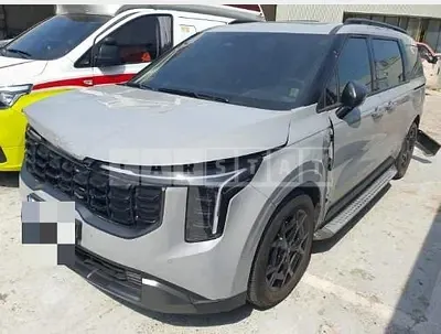 Photo 1 of 21: 2024 Kia Carnival Hybrid — Korean insurance auction