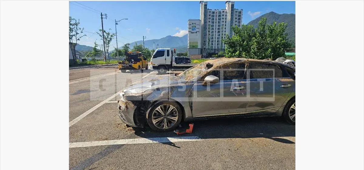 Photo 2 of 8: 2024 Kia K8 Hybrid — Korean insurance auction