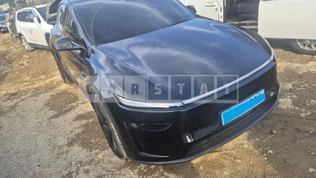 Photo 2 of 23: 2025 Tesla Model Y, VIN LRWYGCFJ8SC205810 — Korean insurance auction