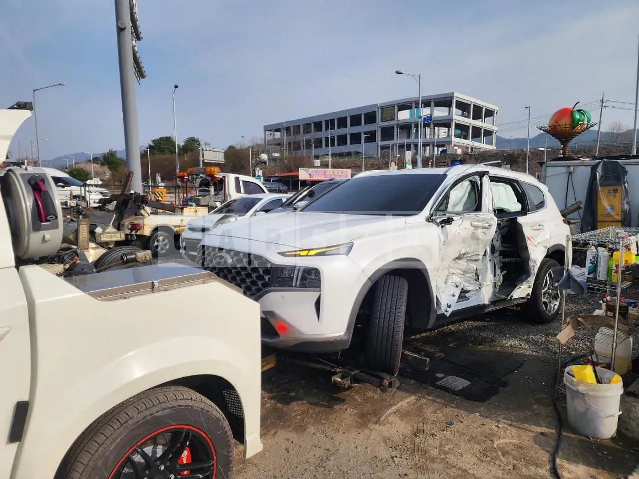 Photo 2 of 17: 2023 Hyundai Santa Fe Hybrid, VIN KMHS3811BPU084938 — Korean insurance auction