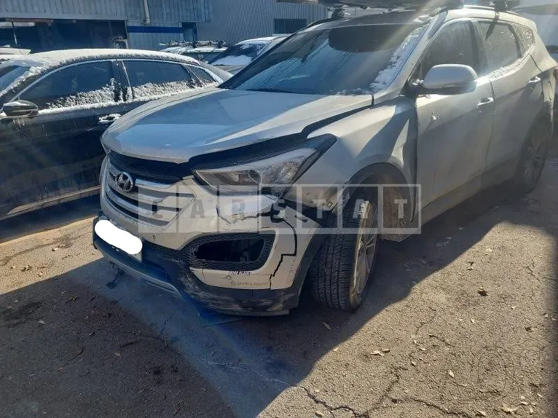 Photo 2 of 18: 2015 Hyundai Santa Fe, VIN KMHSW81UDFU439839 — Korean insurance auction