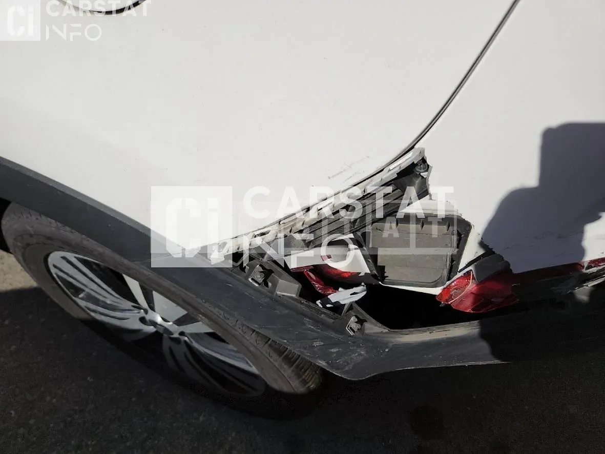 Photo 2 of 10: 2014 Kia Sportage R — Korean insurance auction