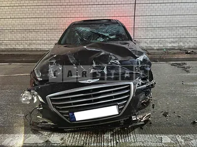 Photo 1 of 7: 2016 Hyundai Genesis 330, VIN KMHGM41DDGU149695 — Korean insurance auction