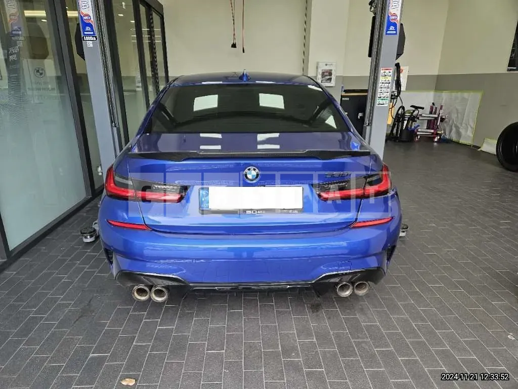 Photo 2 of 9: 2019 BMW 330i M Sport Package — Korean insurance auction