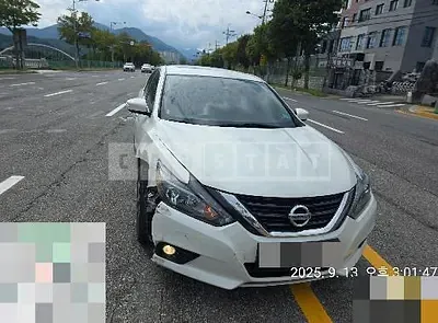 Photo 1 of 8: 2017 Nissan Altima 2.5 — Korean insurance auction