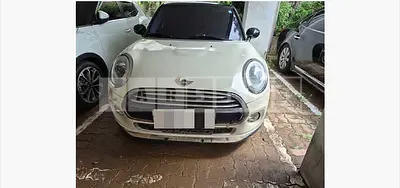 Photo 1 of 48: 2015 MINI Cooper Five-Door — Korean insurance auction
