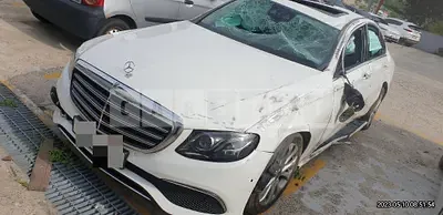 Photo 1 of 9: 2018 Mercedes-Benz E220 d 4Matic, VIN WDDZF0FB8JA388675 — Korean insurance auction