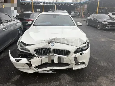 Photo 1 of 17: 2016 BMW 520d, VIN WBA5E5107GG210936 — Korean insurance auction