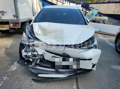 Photo 1 of 6: 2016 Toyota Prius, VIN JTDKBRFU1G3519102 — Korean insurance auction