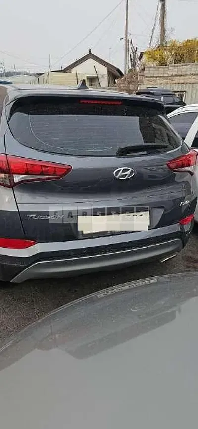 Photo 1 of 11: 2017 Hyundai Tucson TL — Korean insurance auction