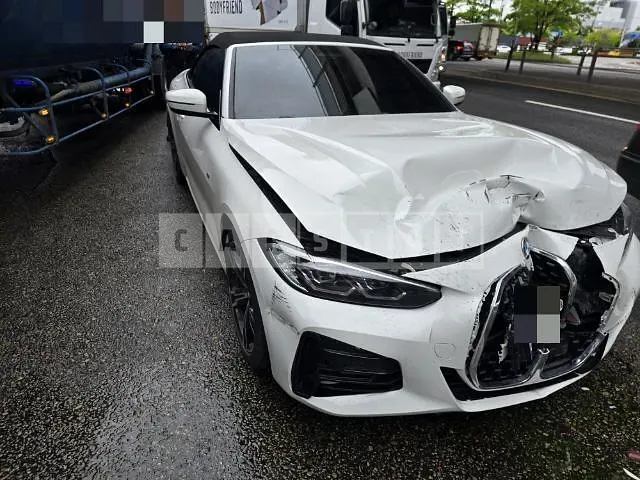 Photo 2 of 6: 2021 BMW 420i Convertible — Korean insurance auction
