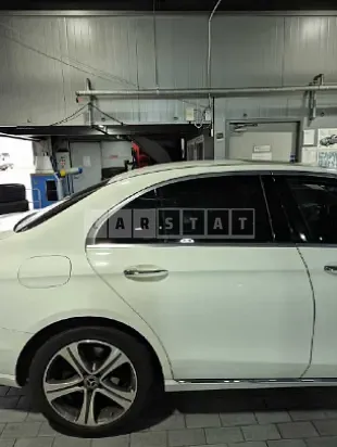 Photo 2 of 41: 2019 Mercedes-Benz E220d — Korean insurance auction