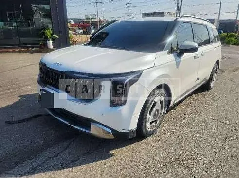 Photo 2 of 46: 2025 Kia Carnival Hybrid — Korean insurance auction