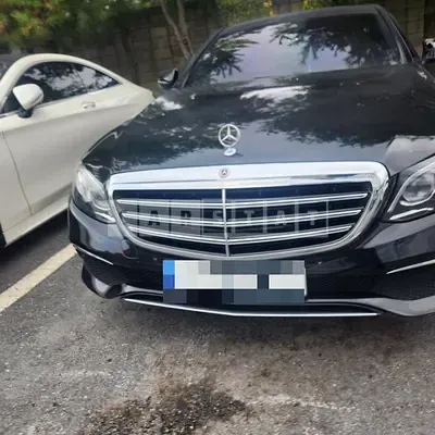 Photo 1 of 26: 2019 Mercedes-Benz E220 d — Korean insurance auction
