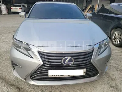 Photo 1 of 19: 2017 Lexus ES300h, VIN JTHBW1GG5H2133433 — Korean insurance auction