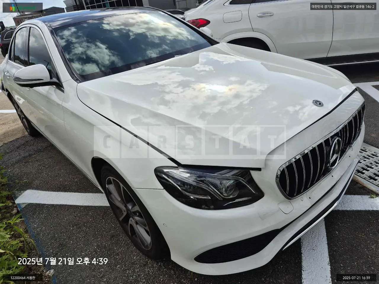 Photo 2 of 18: 2019 Mercedes-Benz E300 4Matic, VIN WDDZF4KB8KA681667 — Korean insurance auction