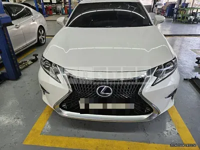 Photo 1 of 23: 2017 Lexus ES300h, VIN JTHBW1GG2H2149184 — Korean insurance auction