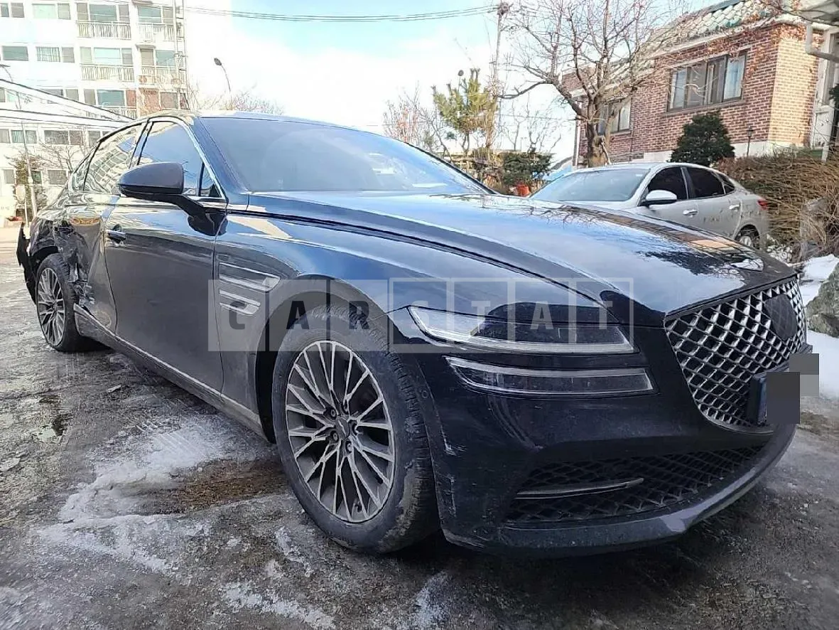 Photo 2 of 9: 2022 Genesis G80 — Korean insurance auction