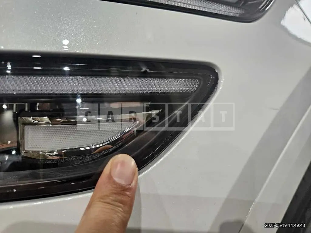 Photo 2 of 4: 2024 Genesis (parts) GV80 Headlamp — Korean insurance auction
