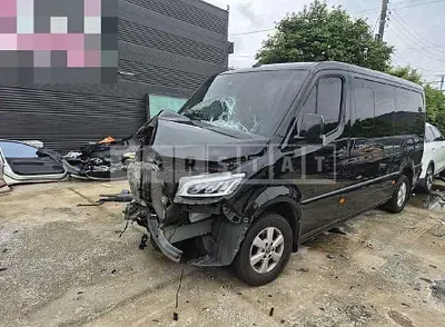 Photo 1 of 52: 2023 Mercedes-Benz Sehwa Sprinter — Korean insurance auction