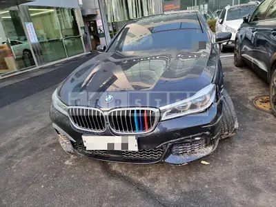 Photo 1 of 6: 2017 BMW 740Li xDrive, VIN WBA7E4101JGV26097 — Korean insurance auction