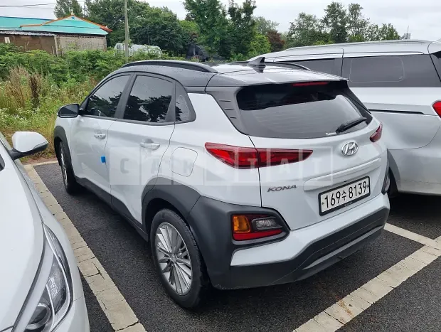 Photo 2 of 18: 2020 Hyundai Kona, VIN KMHK4815GLU451667 — Korean insurance auction
