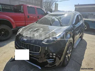 Photo 1 of 22: 2018 Kia Sportage, VIN KNAPN813BJK460188 — Korean insurance auction