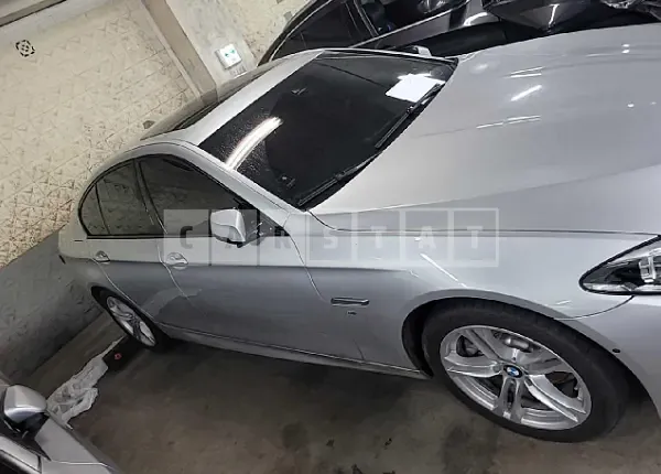 Photo 2 of 10: 2016 BMW 520d, VIN WBA5E5106GG209115 — Korean insurance auction