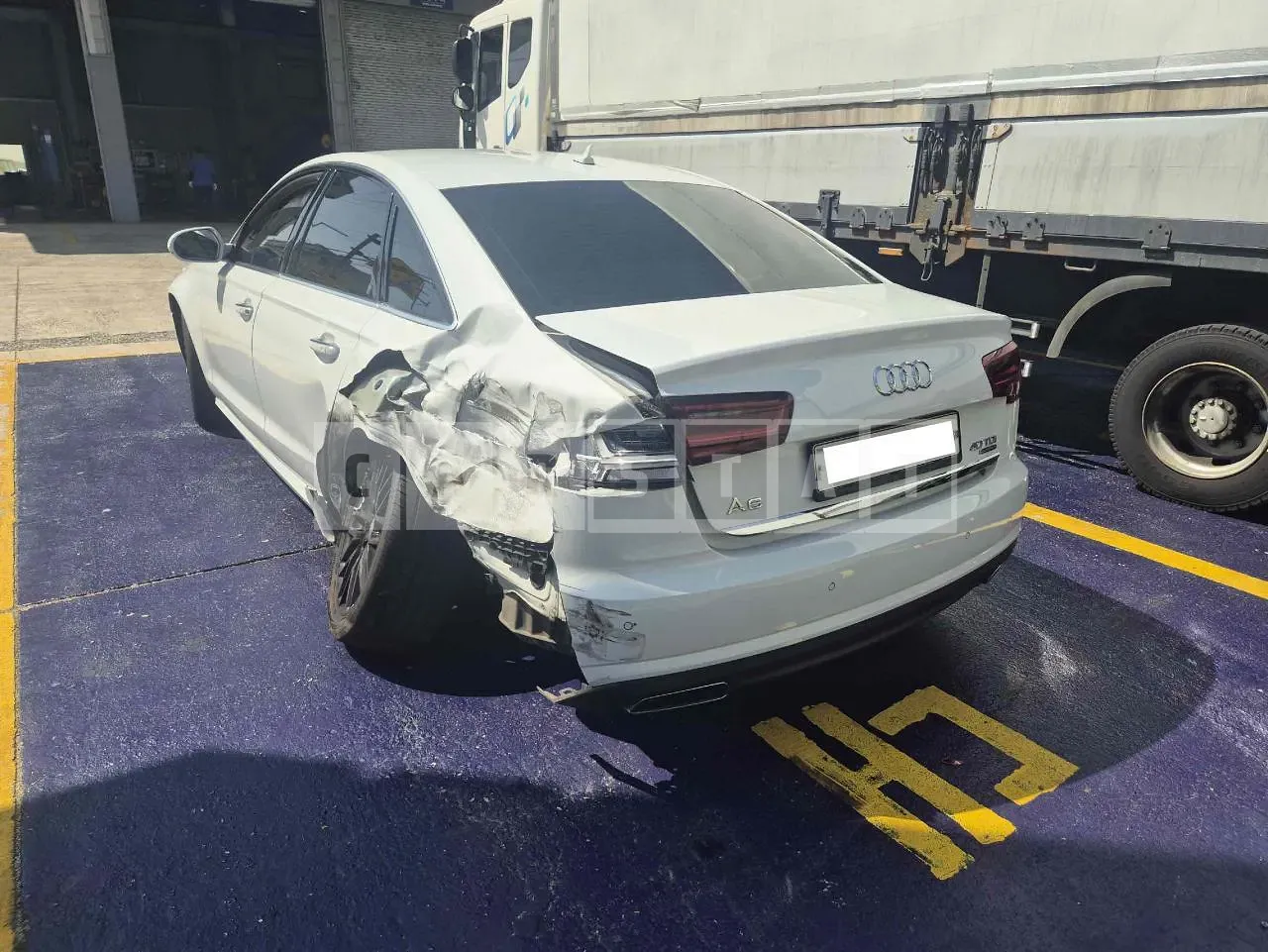 Photo 2 of 11: 2016 Audi A6 40 TDI quattro, VIN WAUZZZ4G2GN162747 — Korean insurance auction