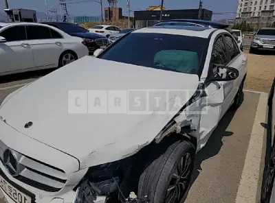 Photo 1 of 9: 2020 Mercedes-Benz C 200, VIN W1KWF8ABXLR567278 — Korean insurance auction