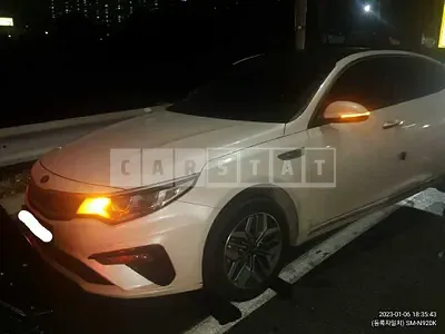 Photo 1 of 13: 2019 Kia K5, VIN KNAGW41EBKA036317 — Korean insurance auction