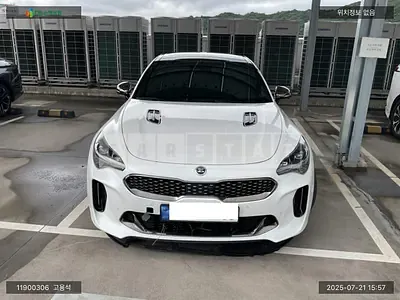 Photo 1 of 28: 2020 Kia Stinger, VIN KNAE551CDMS094422 — Korean insurance auction