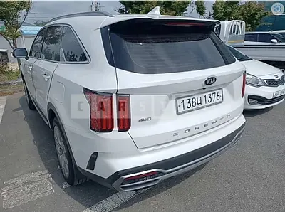Photo 1 of 14: 2021 Kia Sorento, VIN KNARK81BHMA010781 — Korean insurance auction